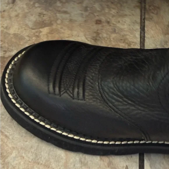 “Ariat” Leather Western Boots  
Size 8.5 - Picture 5 of 12